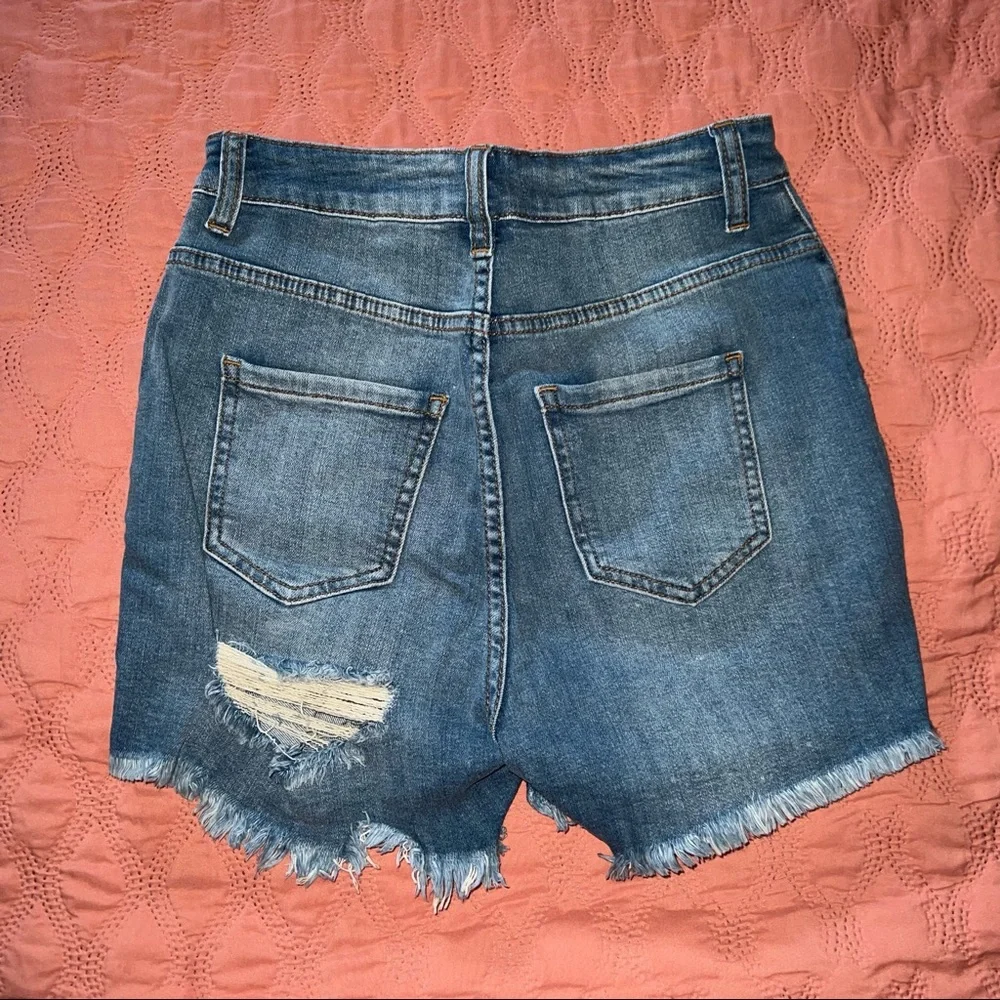 Fashion Nova High Rise Shorts - Picture 6 of 7